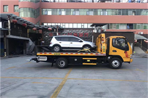 二汽车紧急补胎换胎救援